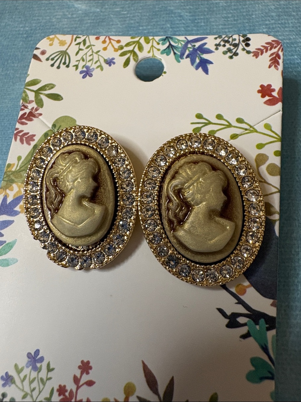 Vintage-Inspired Gold Cameo Oval Stud Earrings by